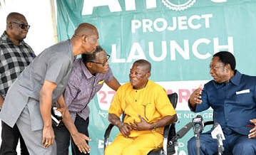 Dr Kwabena Duffuor (right) talking to some team members of the Ahotor project during the press conference. Among them are Yaw Boateng Gyan (2nd from right) and Rojo Mettle Nunoo (3rd from left). Picture: EBOW HANSON